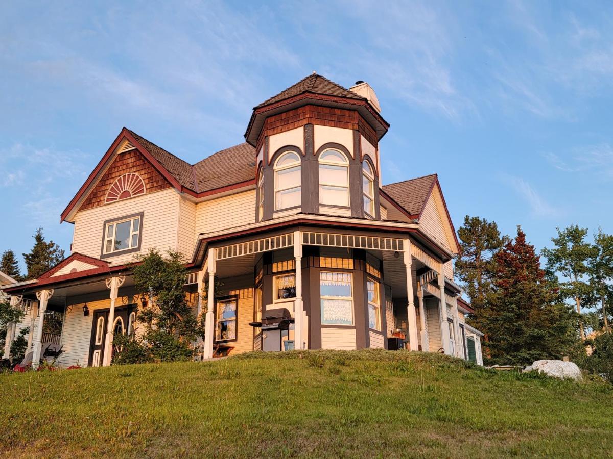 Bluejay Suites B&B 화이트호스 외부 사진